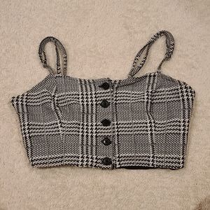 button up sleeveless crop top